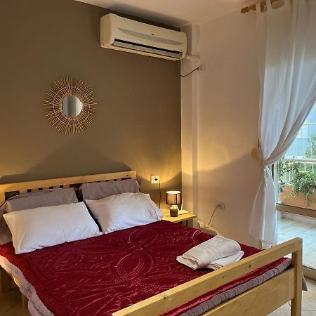 Lungomare Vlore Con Garage Privato 2 Apartment Luaran gambar