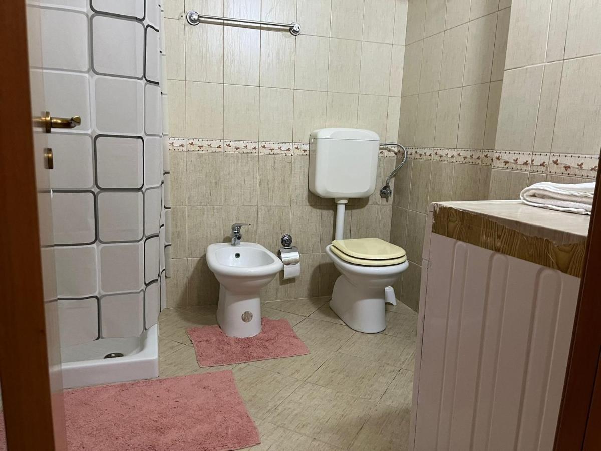 Lungomare Vlore Con Garage Privato 2 Apartment Luaran gambar